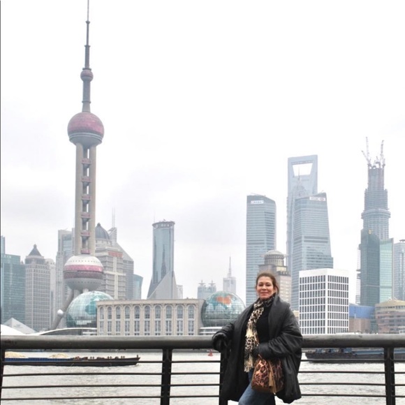 Meet your Posher, Leila - Picture 3 of 11